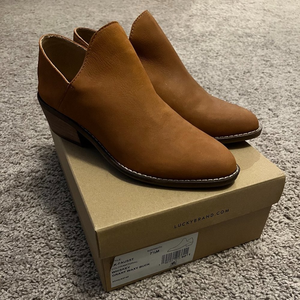 Women's New Lucky Brand Tan Leather Slip Ons